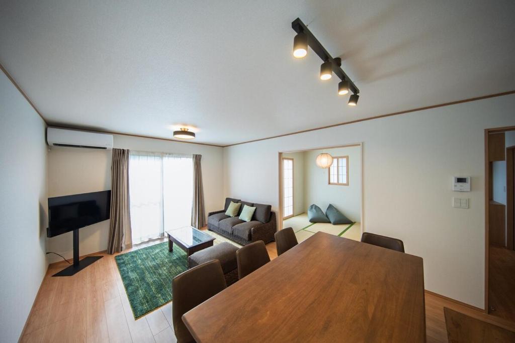 Inamine K — photo 1