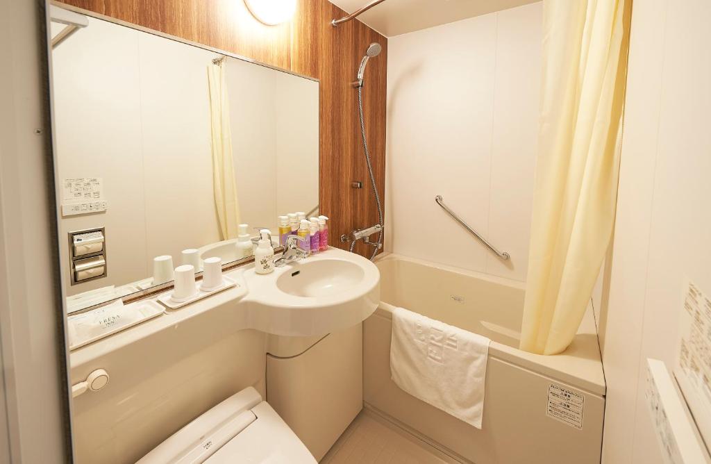 Sotetsu Fresa Inn Nihombashi Kayabacho photo 3