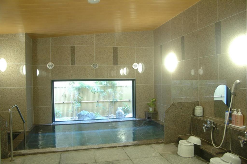 Hotel Route-Inn Dai-ni Kameyama Inter photo 3