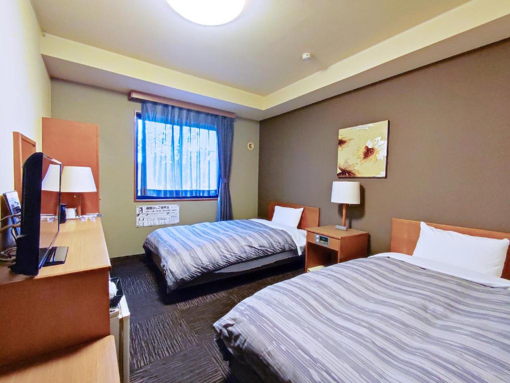Hotel Route-Inn Court Azumino Toyoshina Ekiminami photo 2