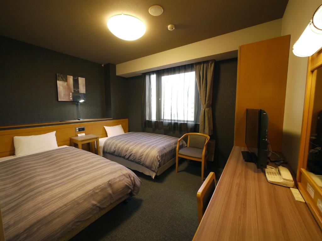 Hotel Route-Inn Sapporo Kitayojo photo 2
