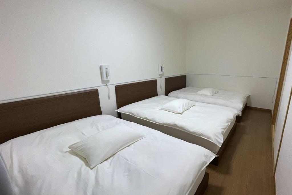 Nishikata Beach House 1 -西方海岸貸別荘 壱号- photo 2