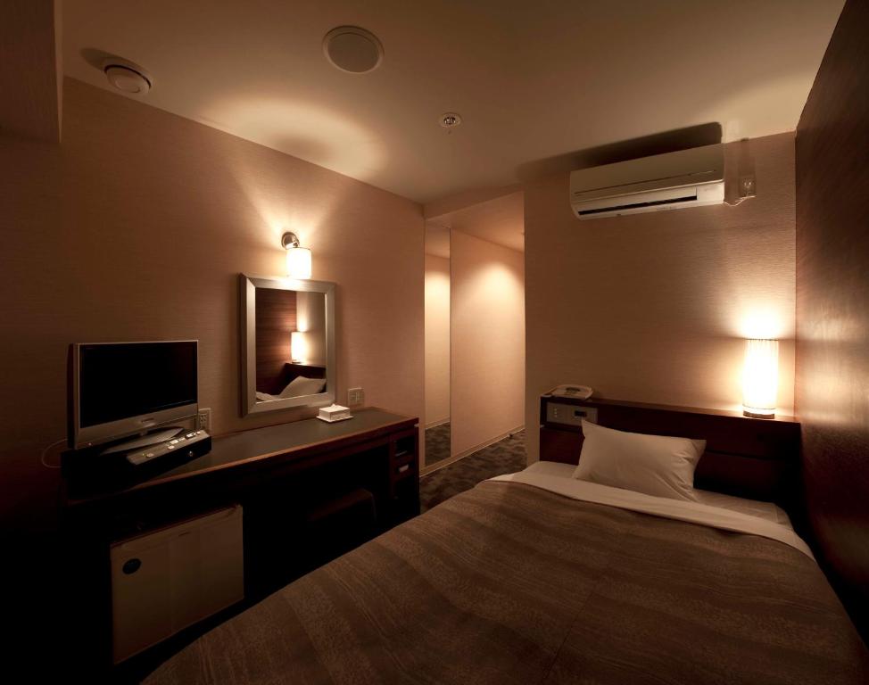 Center Hotel Toyota photo 2