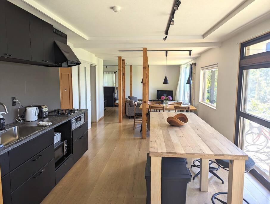 Mountain View Totoro - spacious & sunny photo 3