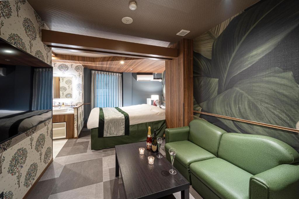 HOTEL X photo 2