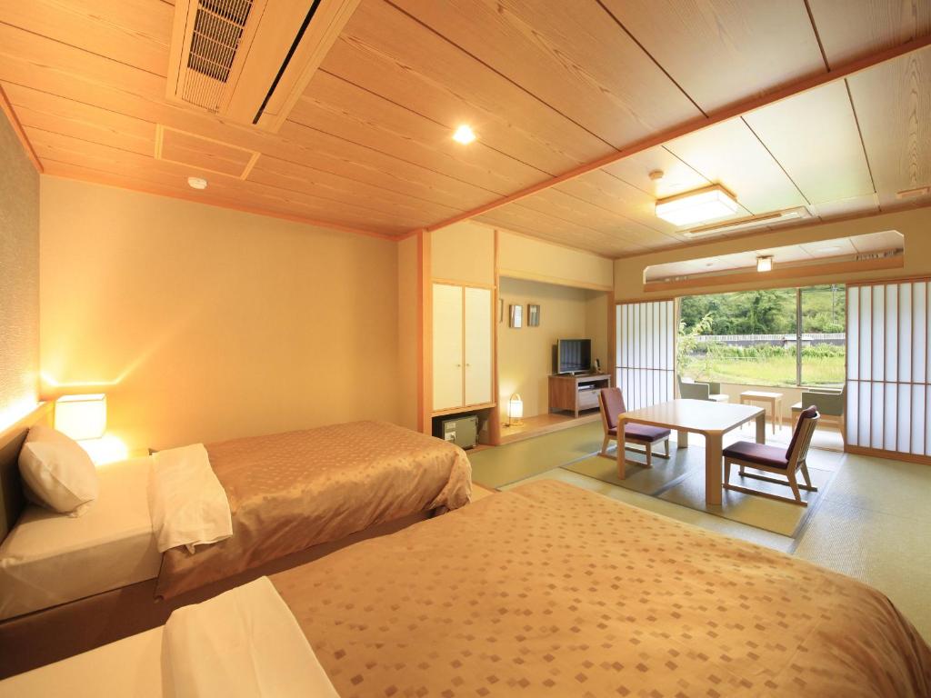 Shimoda Central Hotel photo 2