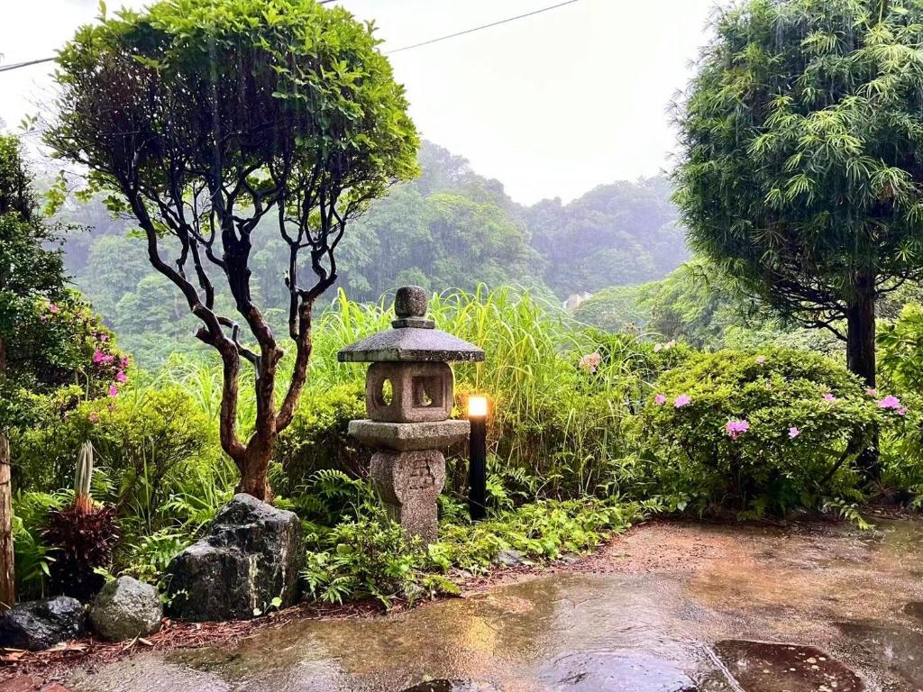 山に囲まれた隠れ和式庭園室外bbq — photo 1