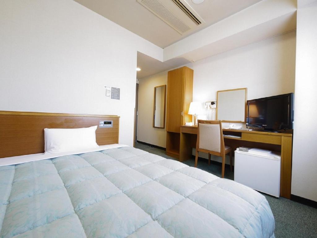 Hotel Route-Inn Igaueno -Igaichinomiya Inter- photo 2