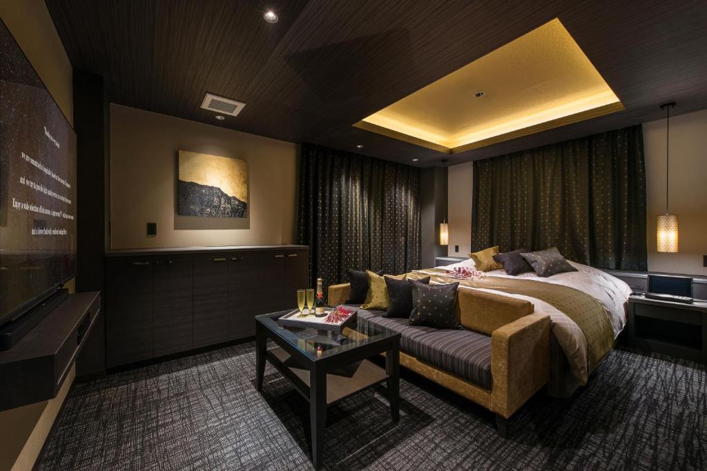 HOTEL ZEN HIRANO (Adult Only) photo 2