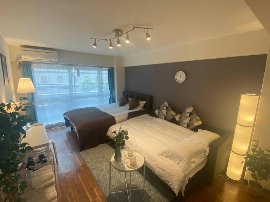 New Design Apartment in Shinjuku Kabukicho! 3 mins station photo 2