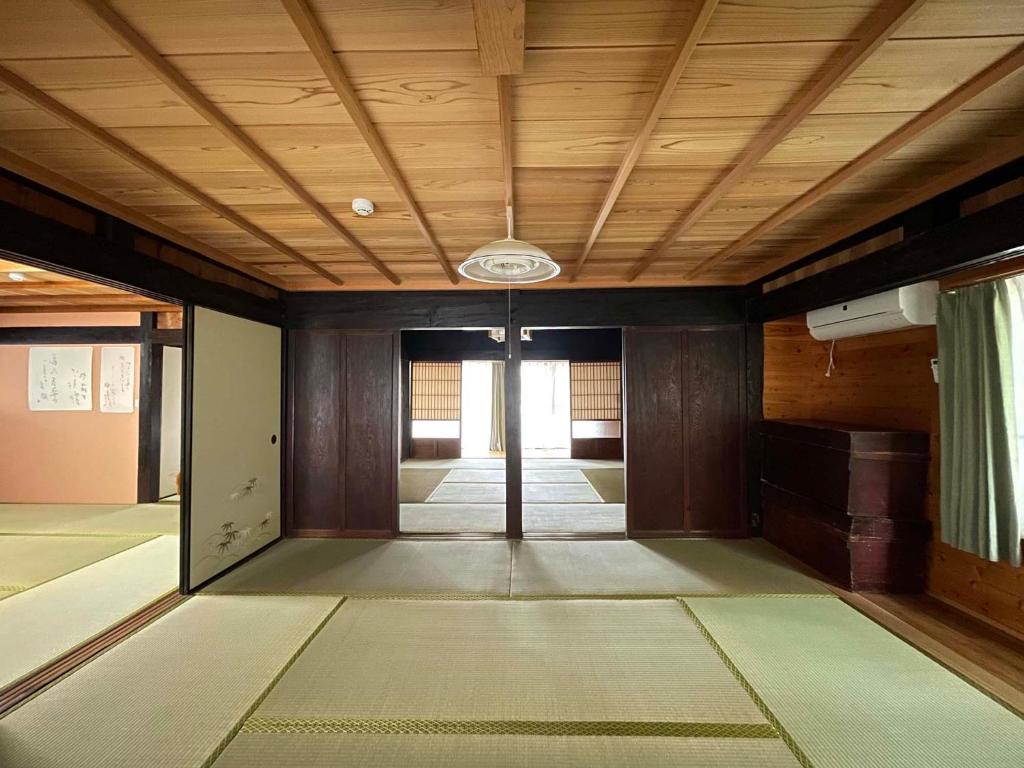 Yakushima Umigame house 屋久島 海がめの里 蘭亭 — photo 1