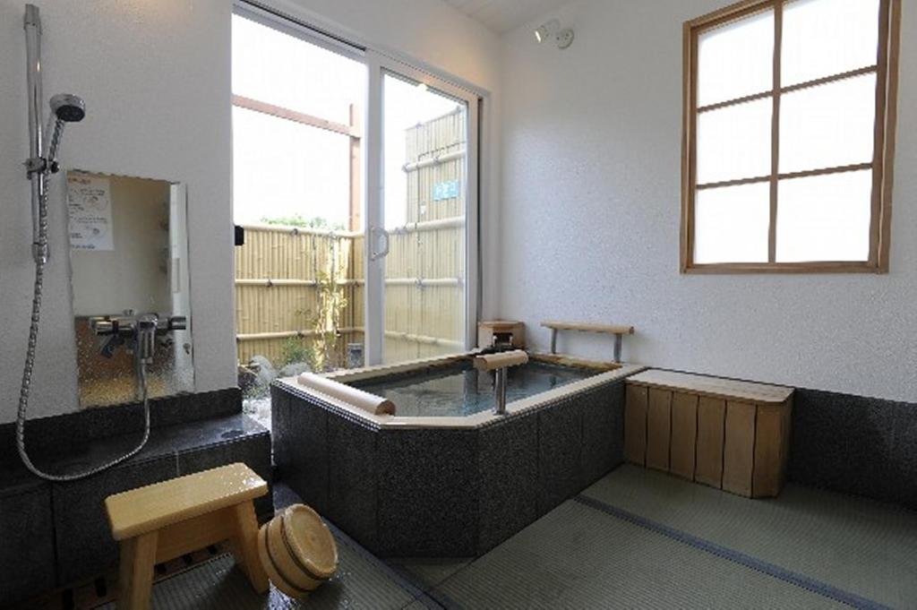 Tenshino Iruka photo 3