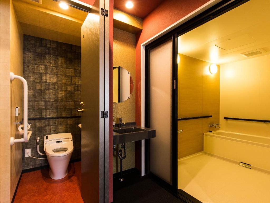 KOKO HOTEL Hakata Station - formerly Hotel Wing International Select Hakata-Ekimae photo 3