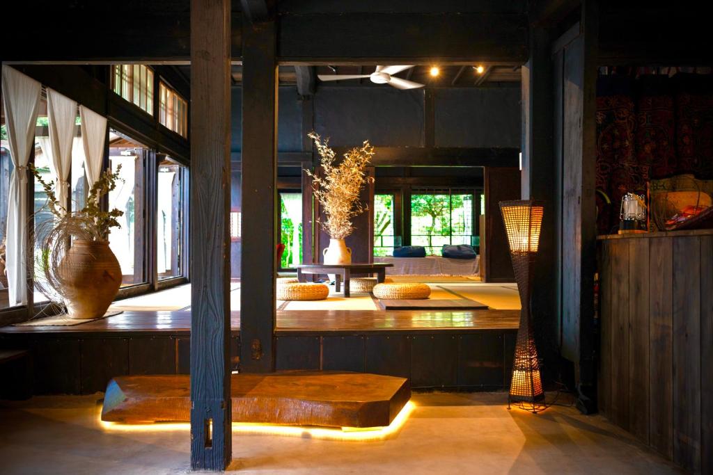 Traditional house — photo 1
