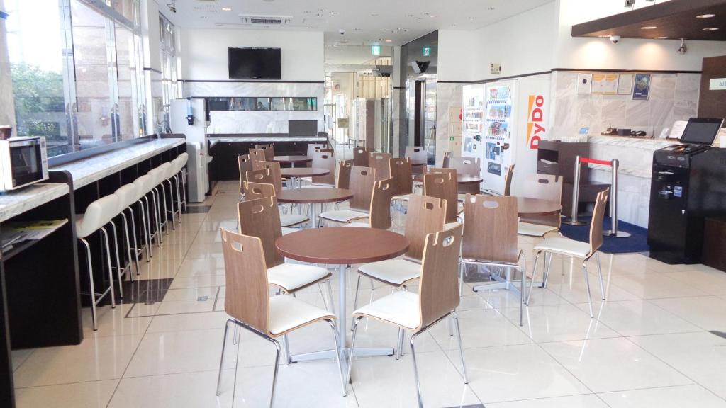 Toyoko Inn Tokushima Ekimae photo 2