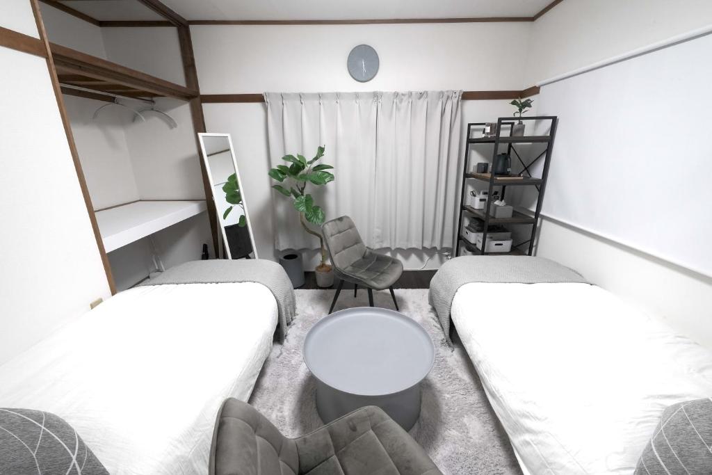 Close to Shinjuku!Twin beds photo 3