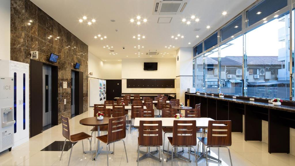 Toyoko Inn Chiba Makuhari photo 2