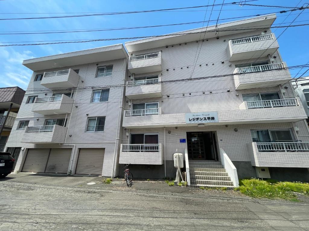 レジデンス平岸 — photo 1