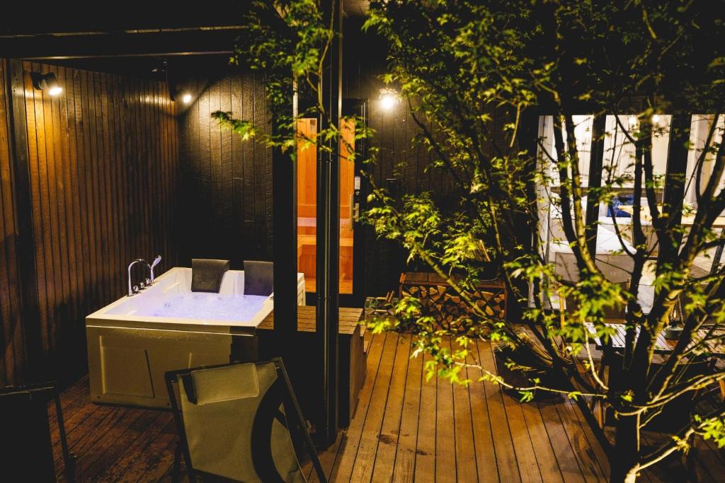 SAUNA FOREST CABIN Karuizawa Miyota - Vacation STAY 23219v — photo 1