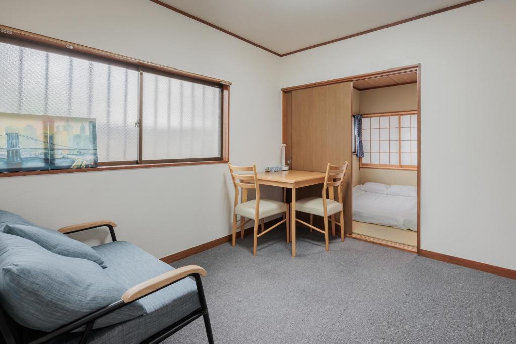 self-check in-shinjuku-windhouse photo 3