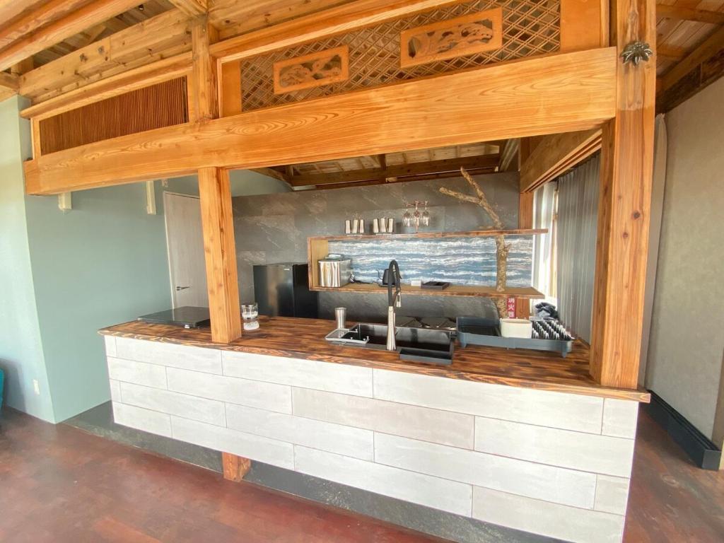 Tamari House — photo 1