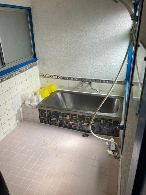 素泊まり民宿とみや 全部屋個室 伊豆大島 photo 3