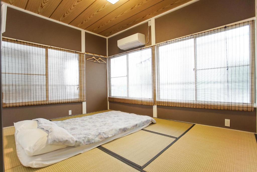 天空树近在咫尺! 浅草秋叶原圈内! 最近地铁步行3分钟! Near Skytree Asakusa!station 3 mins walk !干湿分离! 智能马桶! 高速无限制网路! 3LDK! Skytree photo 2