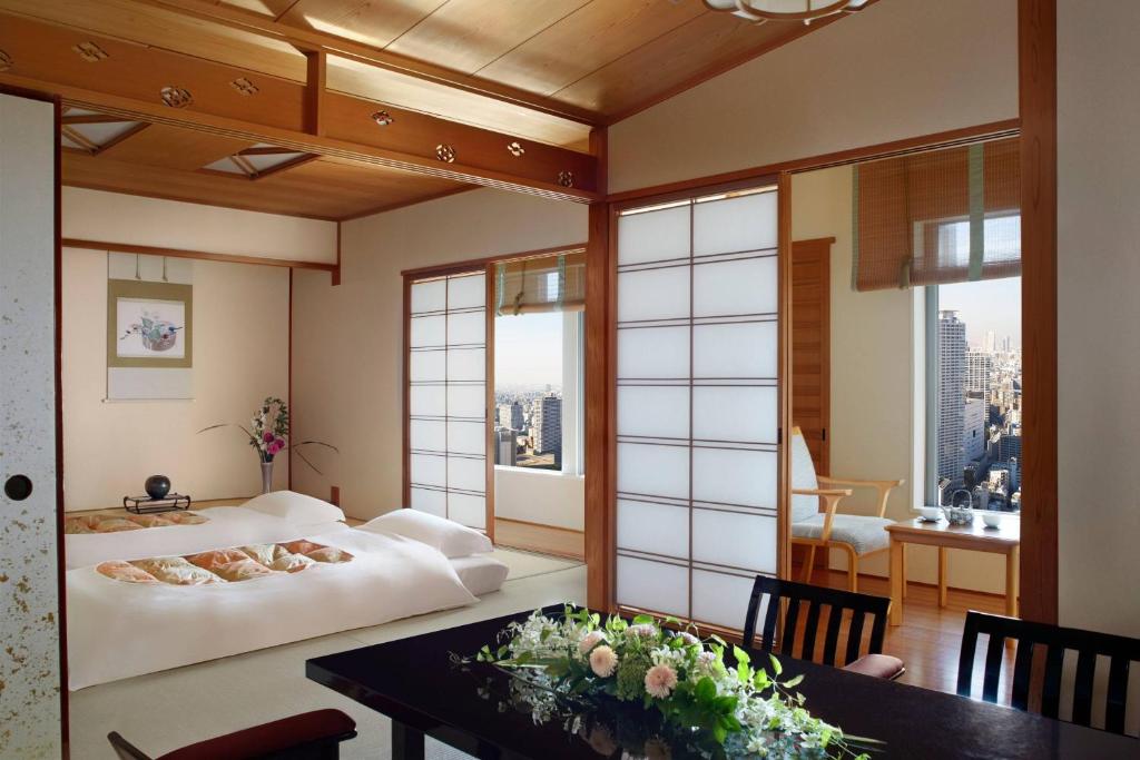 The Ritz-Carlton Osaka photo 2