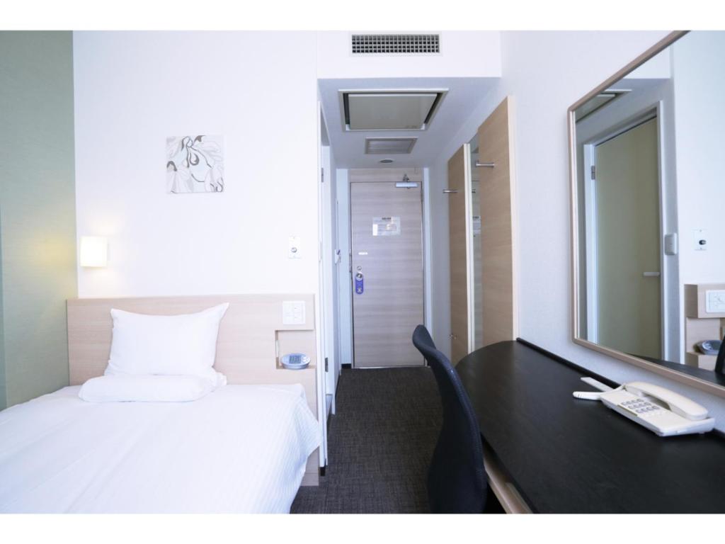 Smile Hotel Tokyo Nihonbashi photo 2