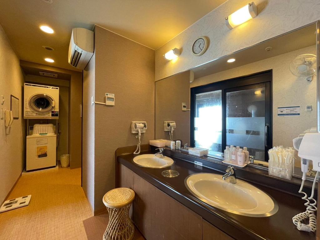 Hotel Route-Inn Fukui Ekimae photo 3