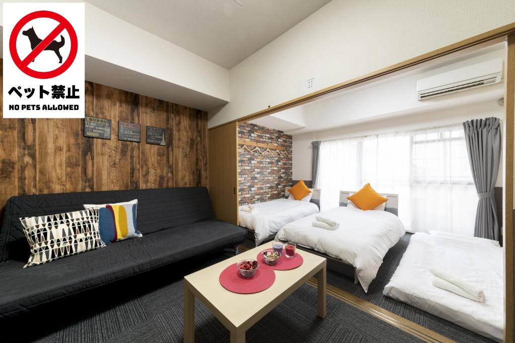 Grande Famille Shimanouchi Dotonbori Condo photo 2