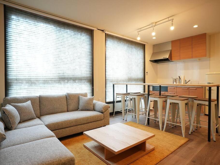 TasoneUrbanStayOsaka 天下茶屋Attencha2F — photo 1