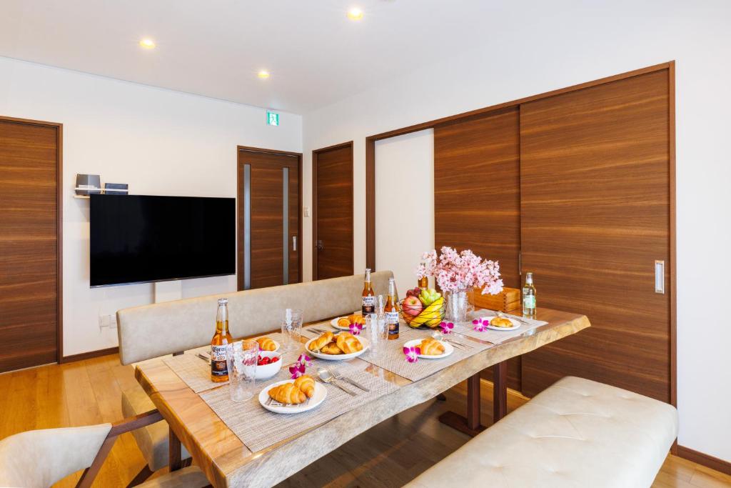 Tsubaki house photo 2
