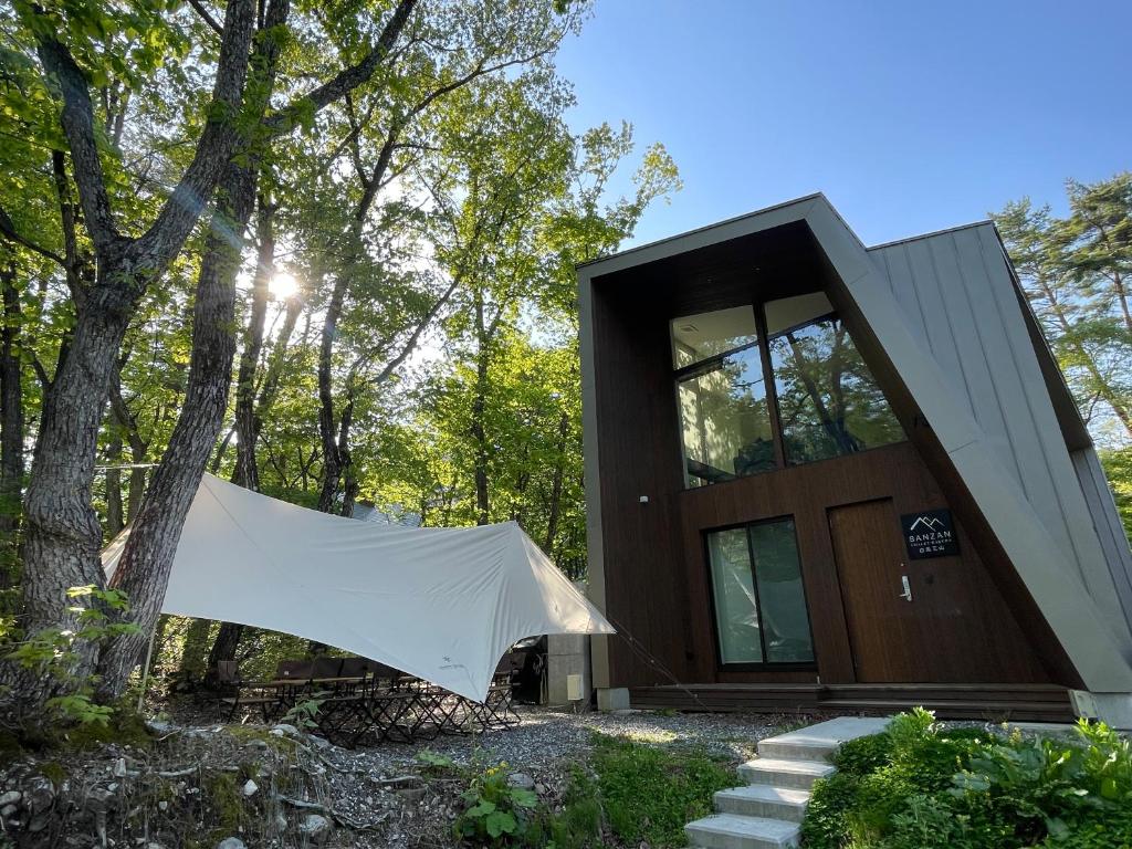 Sanzan Chalet by Hakuba White Fox Company photo 2