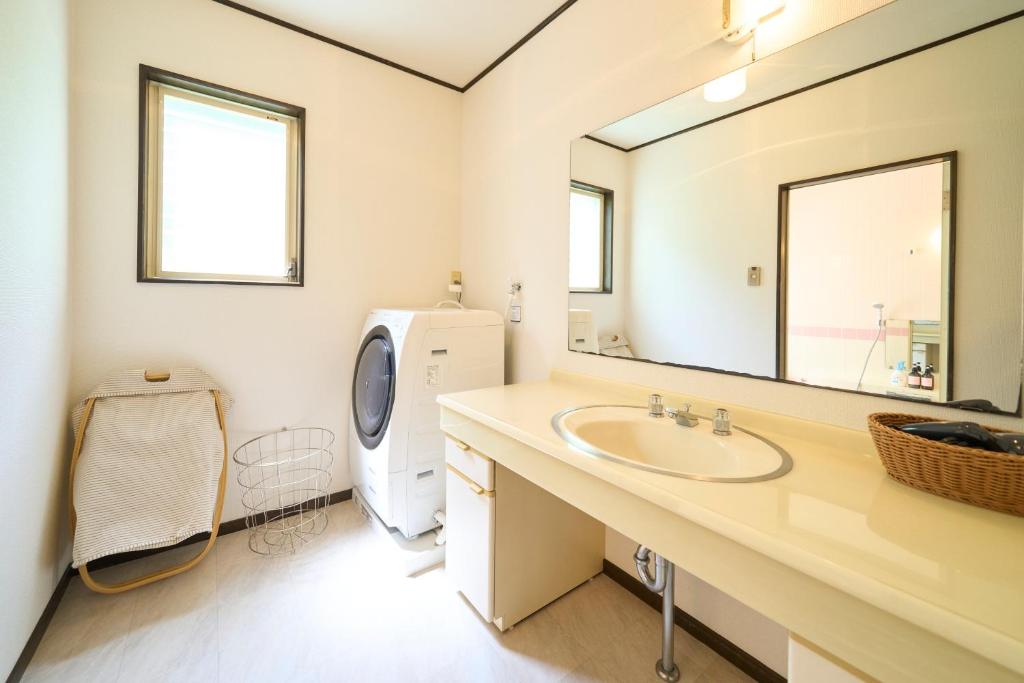 Suite Villa Izukogen Mikanno-Hanasaku-Shiroiie photo 3