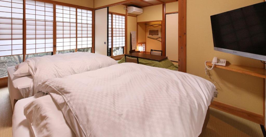 Yamashinobu photo 2