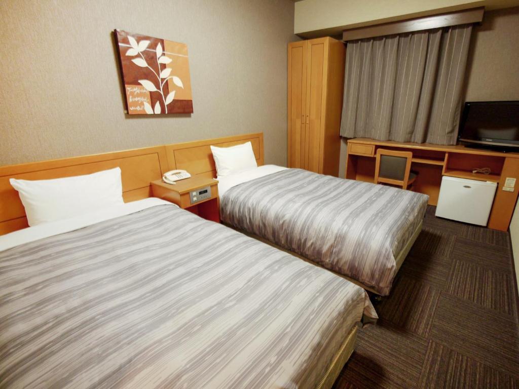 Hotel Route-Inn Osaka Honmachi photo 2