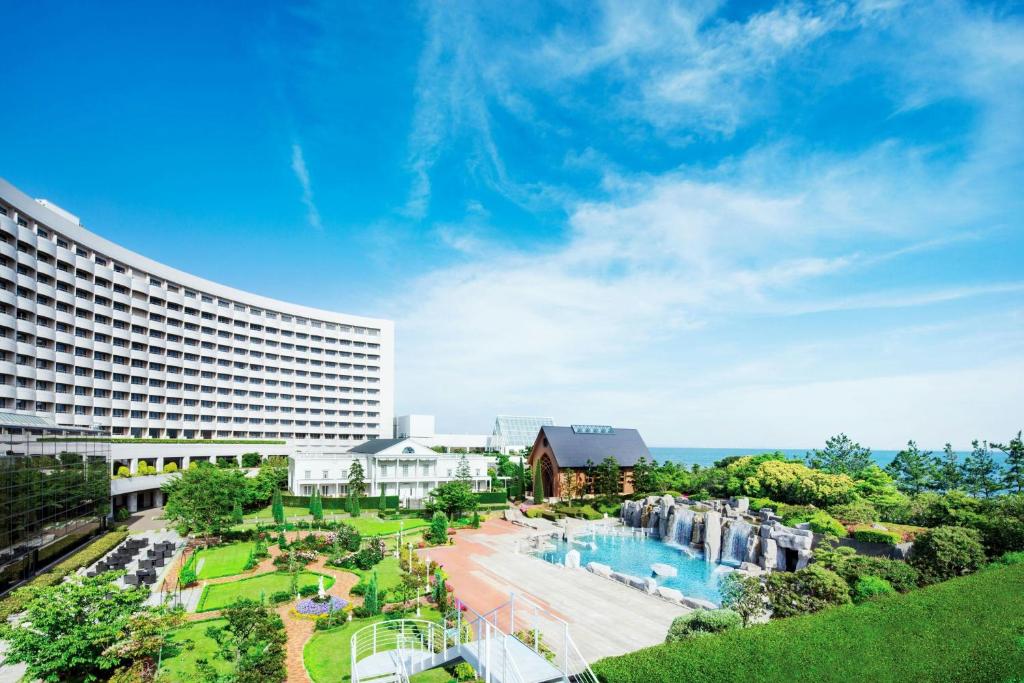 Sheraton Grande Tokyo Bay Hotel — photo 1