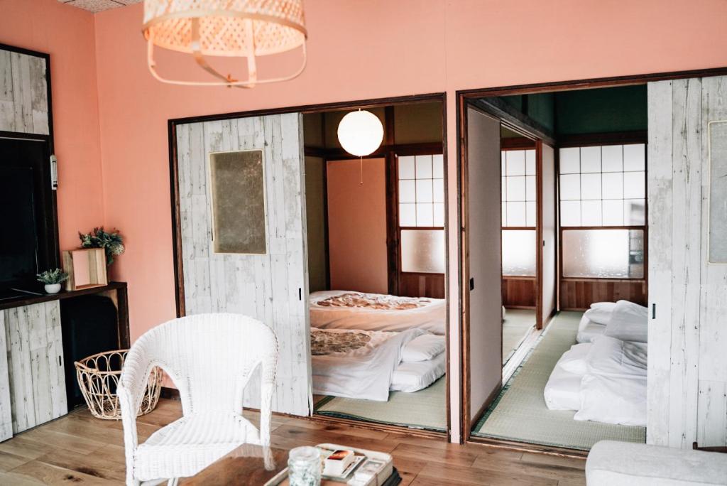 Tipy records inn house photo 2