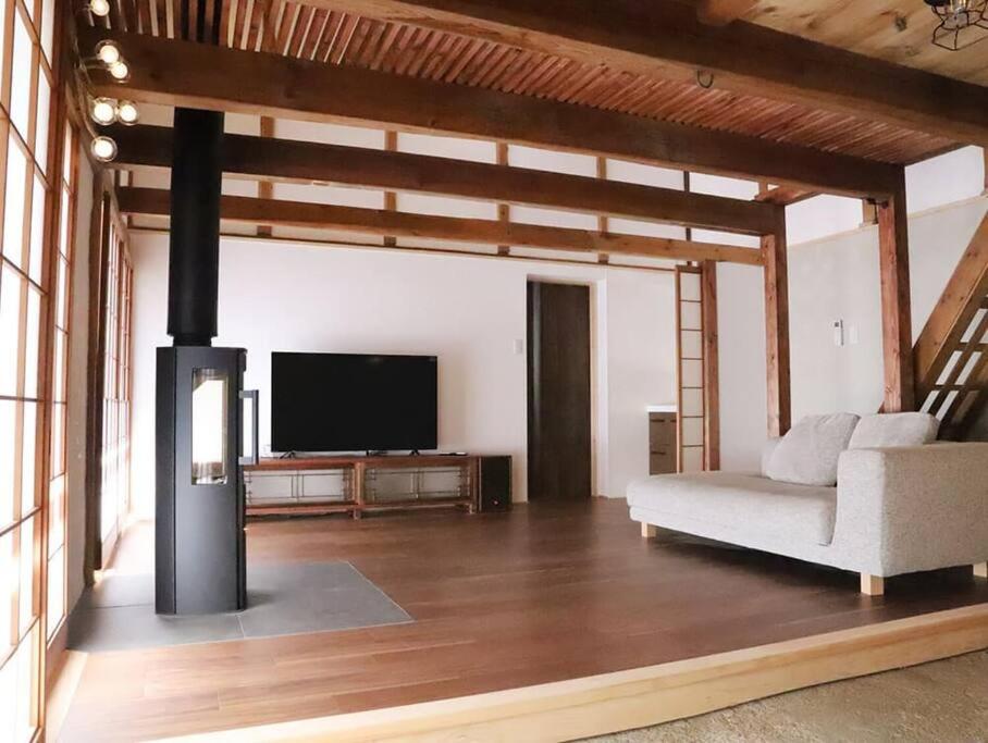 霧の工坊 Kiri no Kōbō - Entire House with Breakfast — photo 1