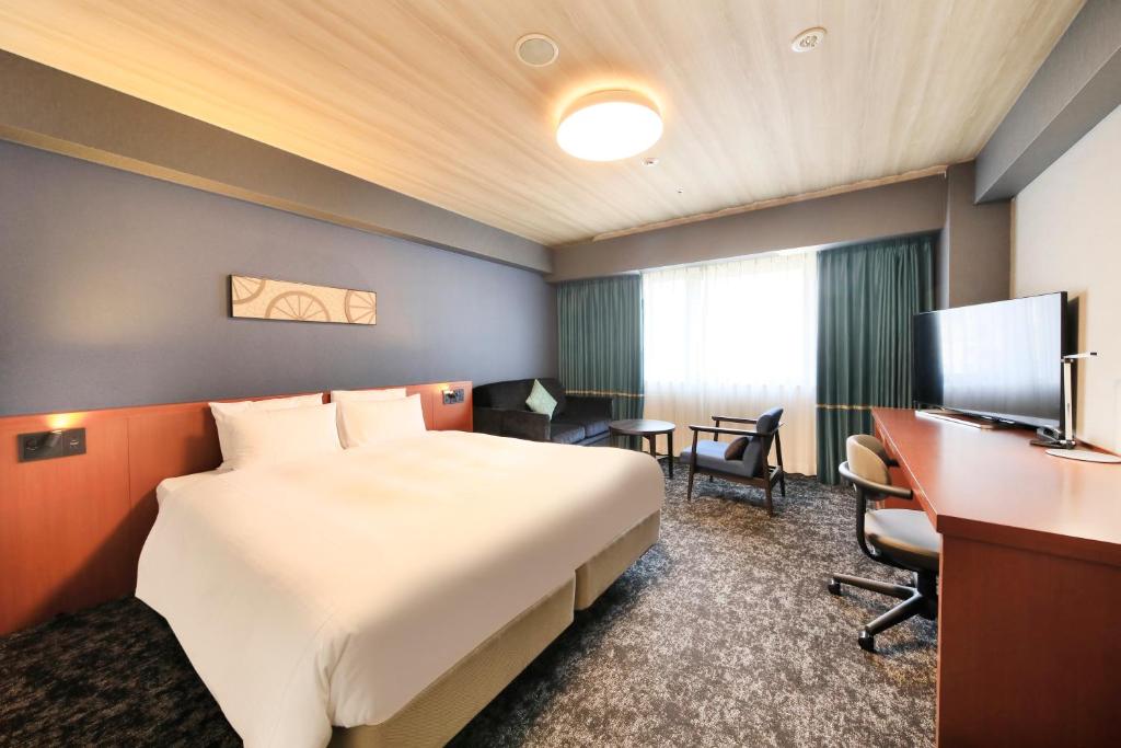 Richmond Hotel Yokohama-Bashamichi photo 2