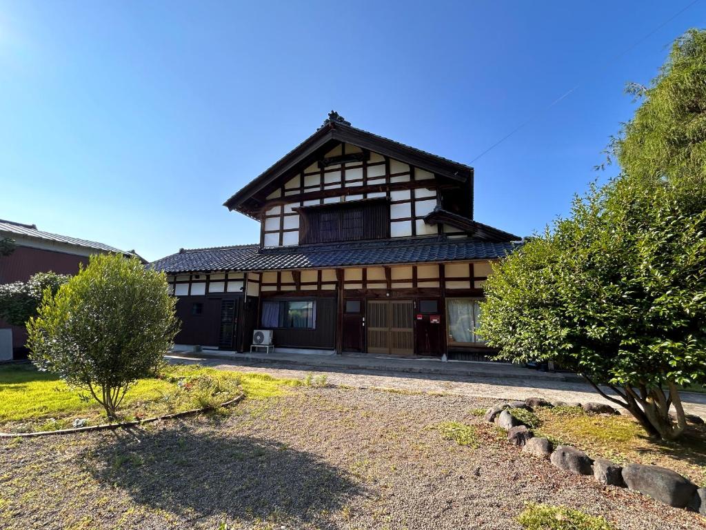 Traditional Japanese Style Vacation Rentals ToBay 古民家民泊藤兵衛 — photo 1