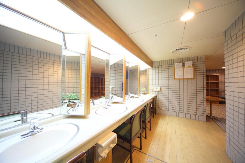 Shiga Lake Hotel photo 2