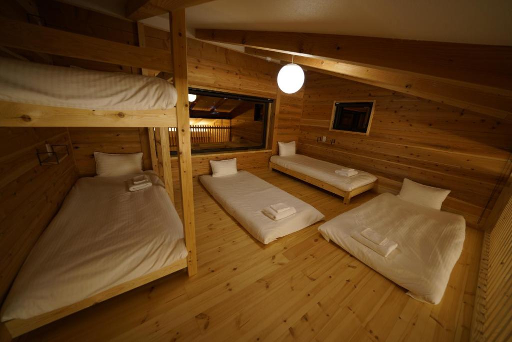 Tombi Lodge photo 2