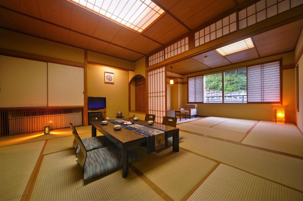 Suzukiya Ryokan photo 2
