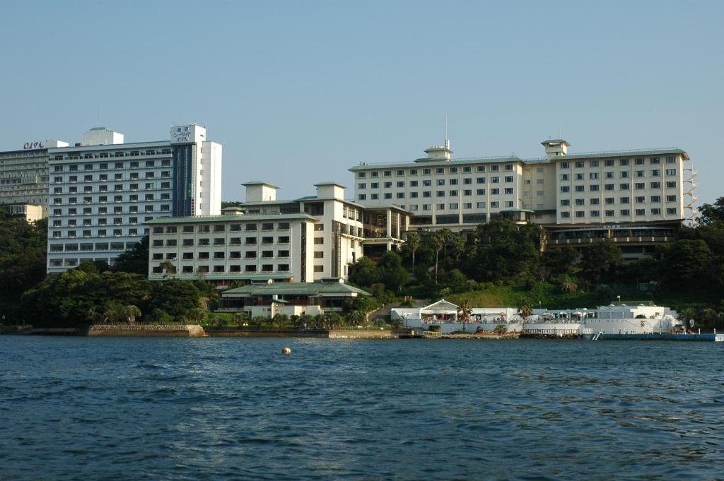 Toba Seaside Hotel — photo 1