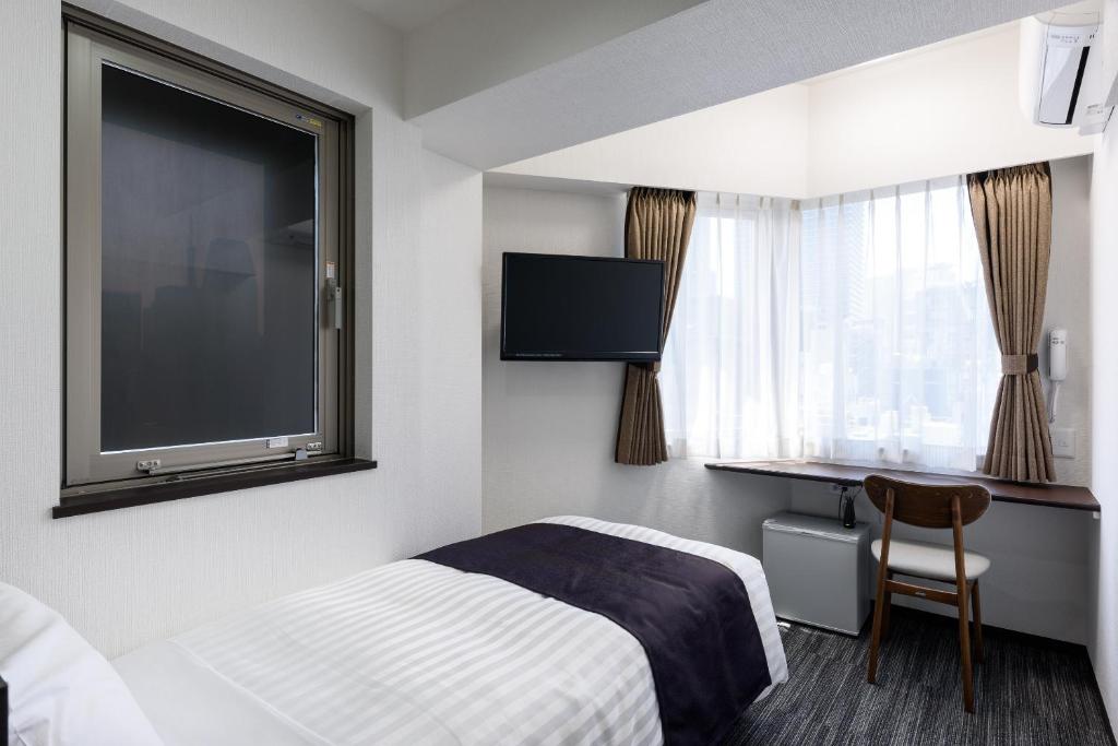 Shinbashi Urban Hotel photo 2