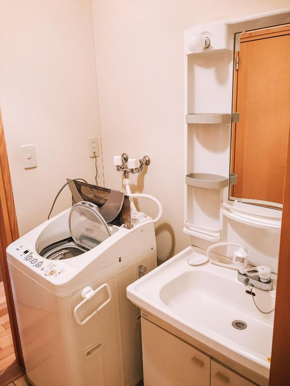 Yotei Townhouse - 2 bedrooms with covered BBQ deck photo 3