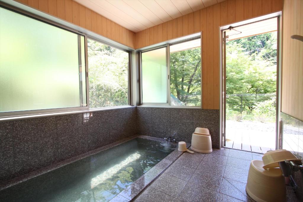 Yadori Onsen Iyashinoyu photo 2