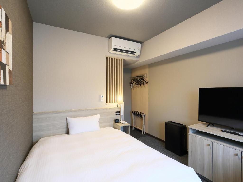 Hotel Route Inn Grand Kainan Ekimae photo 2